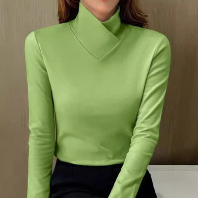 ROSE | Elegant Turtleneck Fit